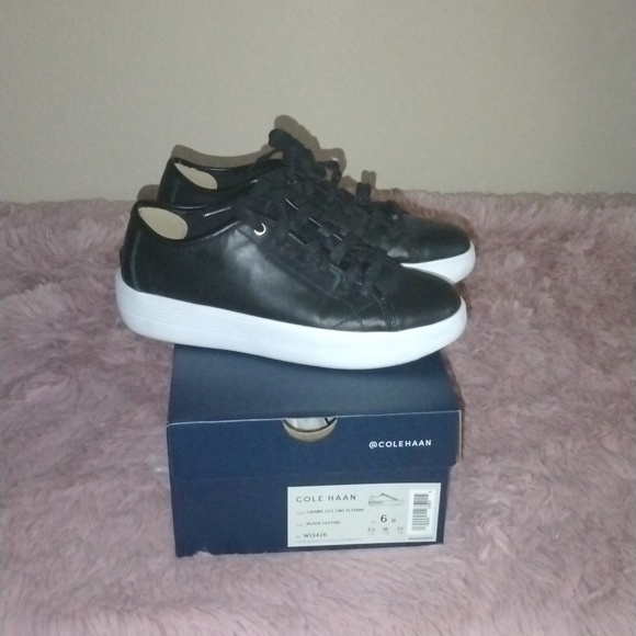 Cole Haan black and white lace up leather shoes 6b - Picture 7 of 8